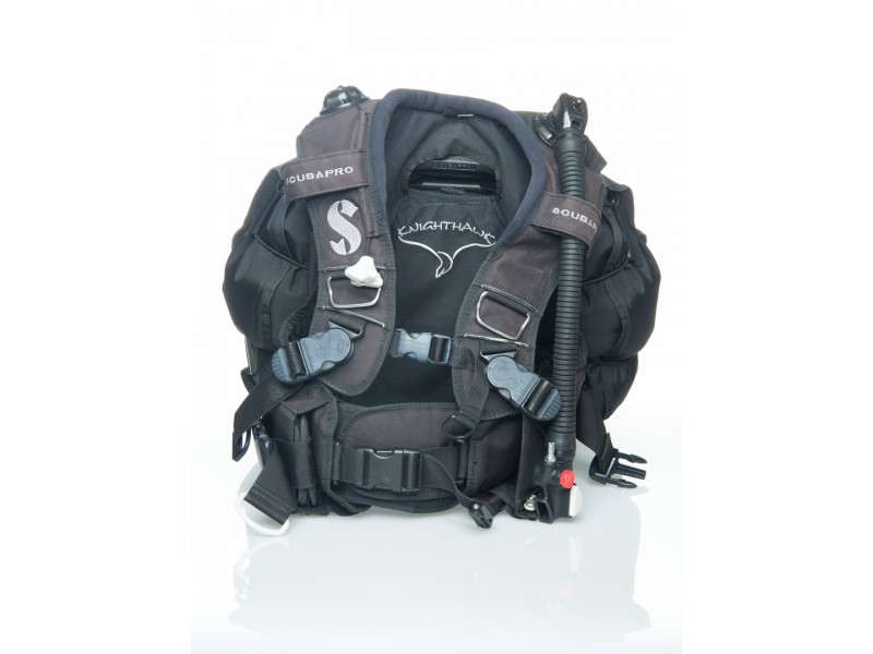 Used ScubaPro KnightHawk BCD (Size S)